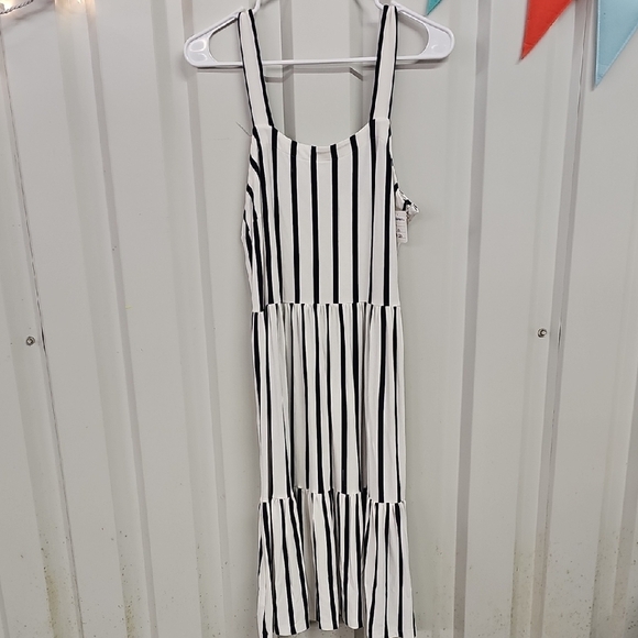 LOFT Dresses & Skirts - LOFT Black and White Striped Midi Dress